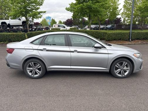 Pyrite Silver Metallic 2024 Volkswagen Jetta 1.5T SE