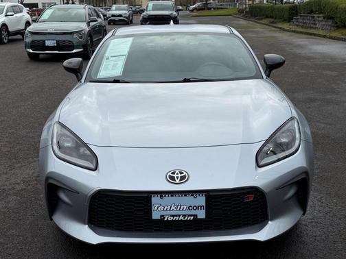 2025 Toyota GR86 Base