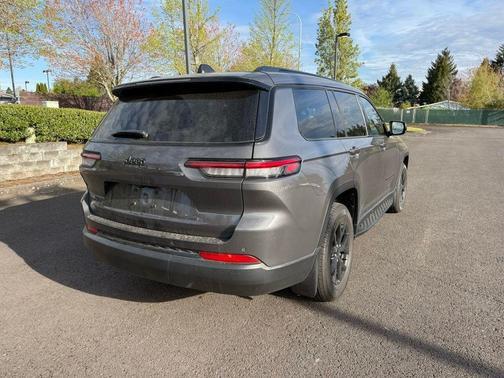 2024 Jeep Grand Cherokee L Laredo