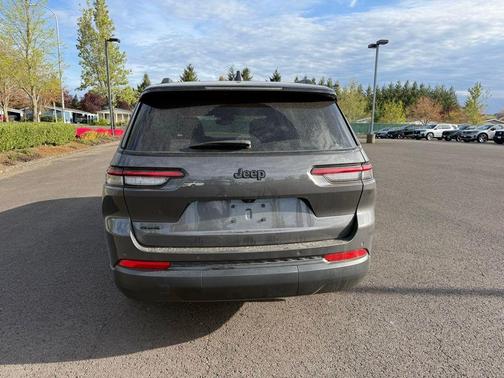 2024 Jeep Grand Cherokee L Laredo