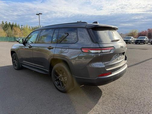 2024 Jeep Grand Cherokee L Laredo