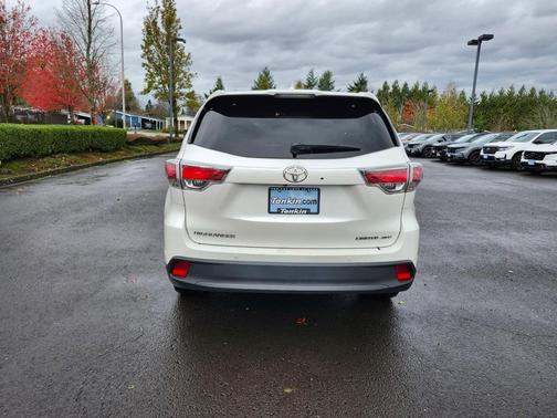 2016 Toyota Highlander Limited