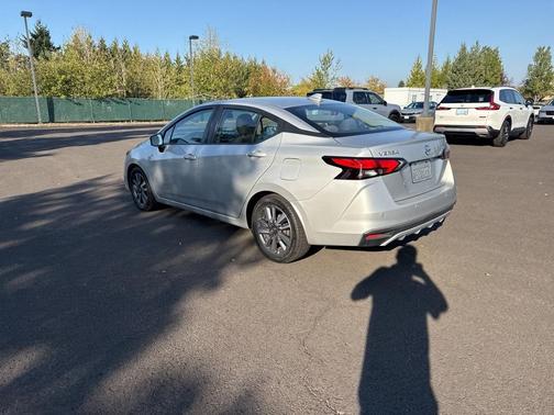 2020 Nissan Versa 1.6 SV
