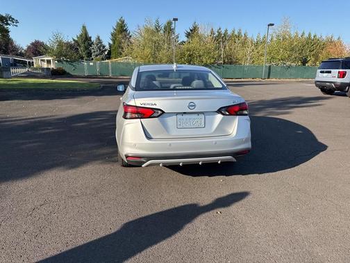 2020 Nissan Versa 1.6 SV