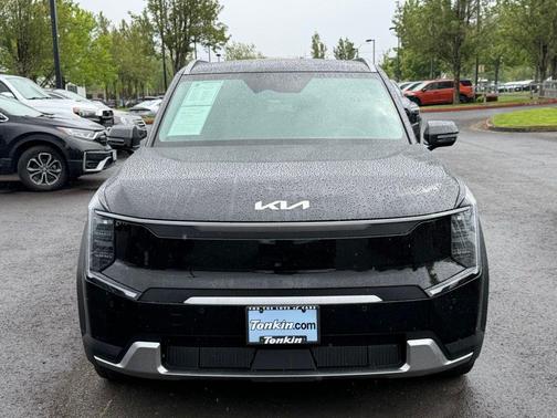 Aurora Black Pearl 2024 Kia EV9 Wind