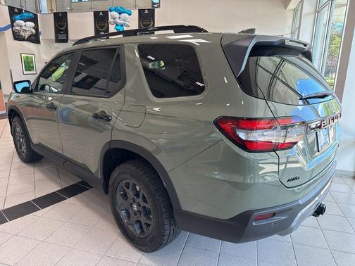 Ash Green 2026 Honda Pilot TrailSport
