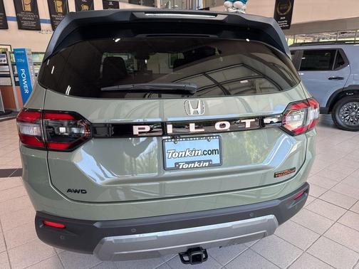 Ash Green 2026 Honda Pilot TrailSport