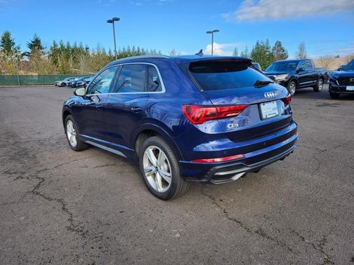2021 Audi Q3 45 S line Premium