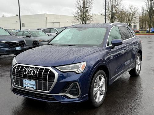 2021 Audi Q3 45 S line Premium
