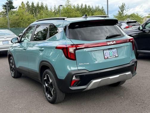 Blue 2025 Kia Seltos EX