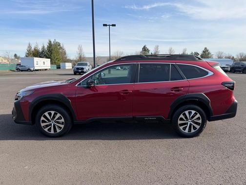 2025 Subaru Outback Premium