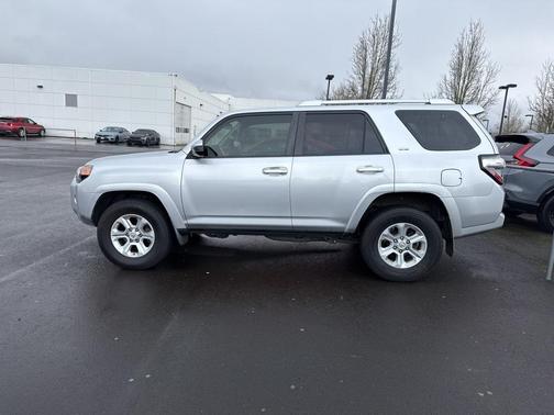 2017 Toyota 4Runner SR5