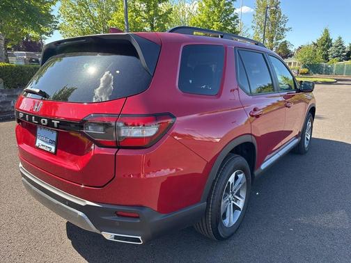 Radiant Red Metallic II 2026 Honda Pilot EX-L