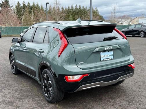 Green 2023 Kia Niro EV Wind