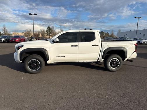 2024 Toyota Tacoma TRD Off Road