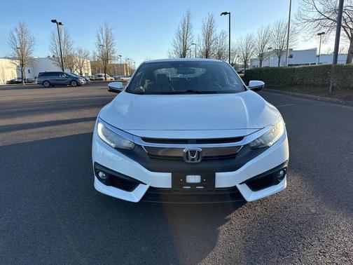 2017 Honda Civic Touring
