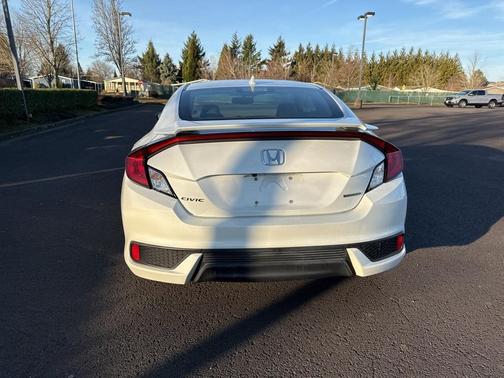 2017 Honda Civic Touring