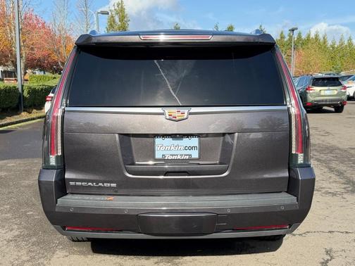 2018 Cadillac Escalade ESV Platinum