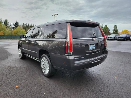 2018 Cadillac Escalade ESV Platinum