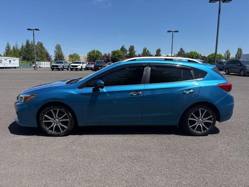 Island Blue Pearl 2018 Subaru Impreza 2.0i Limited