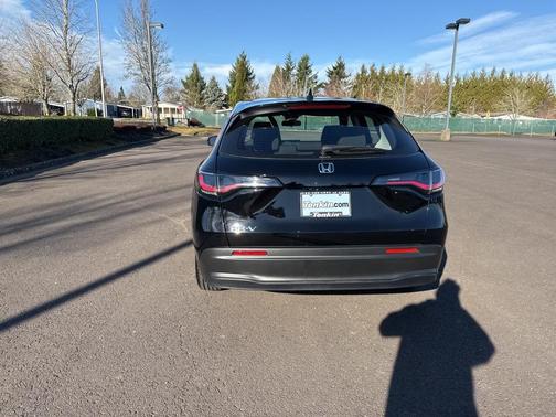 2025 Honda HR-V LX