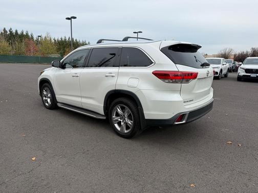 2017 Toyota Highlander Limited