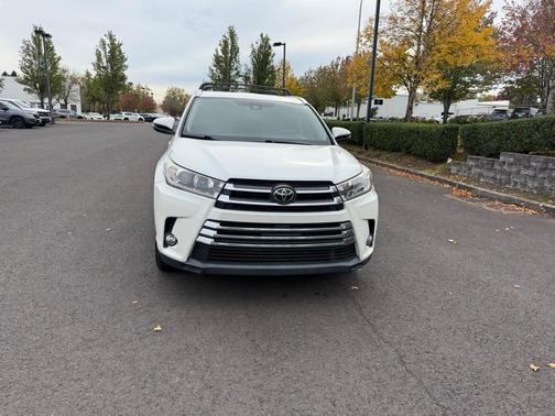 2017 Toyota Highlander Limited