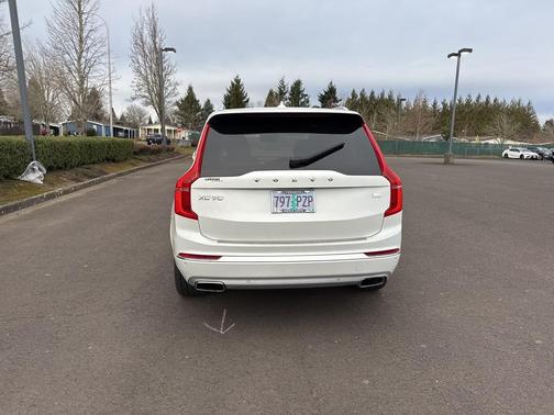 2021 Volvo XC90 Recharge Plug-In Hybrid T8 Inscription 6 Passenger