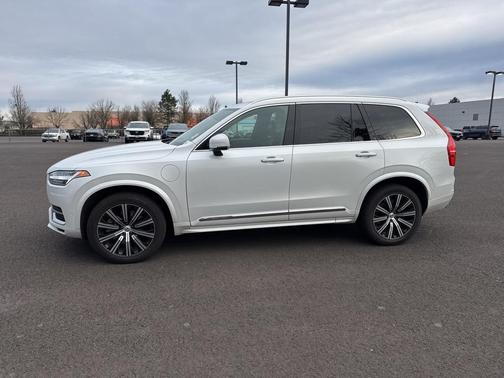 2021 Volvo XC90 Recharge Plug-In Hybrid T8 Inscription 6 Passenger
