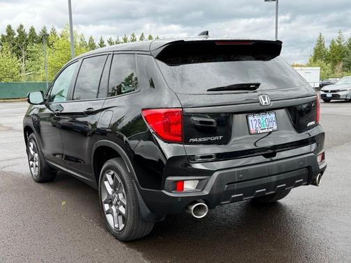 Crystal Black Pearl 2023 Honda Passport EX-L