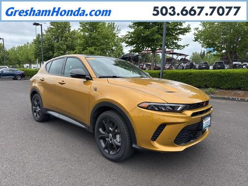 Gold 2024 Dodge Hornet R/T Plus