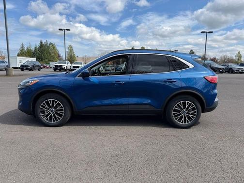 Atlas Blue Metallic 2022 Ford Escape PHEV Titanium