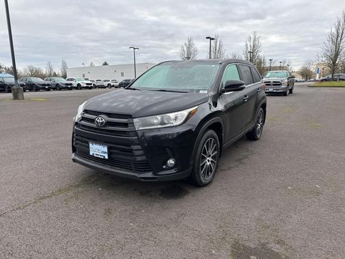 2018 Toyota Highlander SE