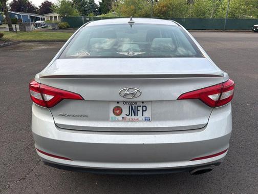 Symphony Silver 2017 Hyundai SONATA SE