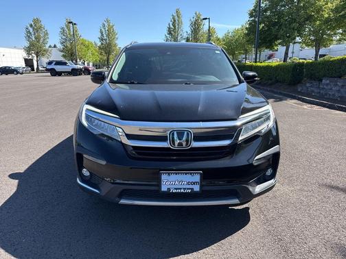 Crystal Black Pearl 2020 Honda Pilot Touring 8-Passenger