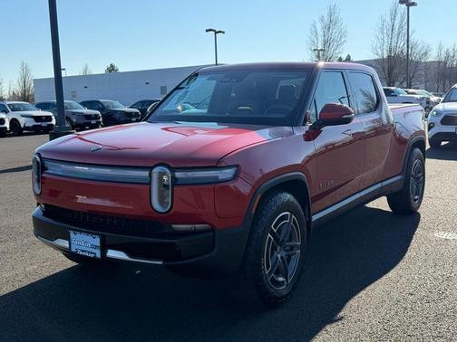 2025 Rivian R1T Adventure Package