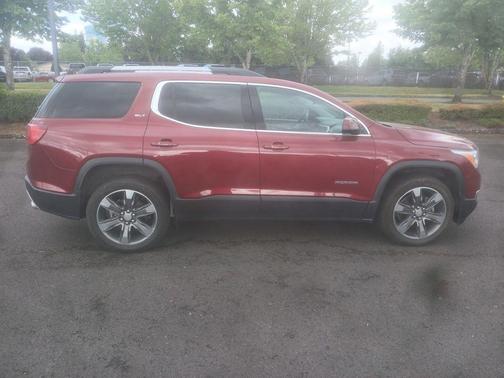 Crimson Red Tintcoat 2018 GMC Acadia SLT-2