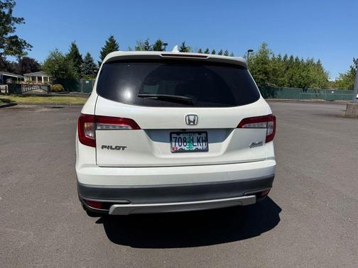 White Diamond Pearl 2019 Honda Pilot EX-L