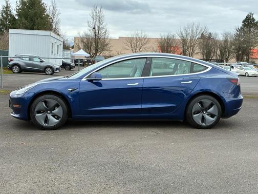 2019 Tesla Model 3 Standard Range Plus