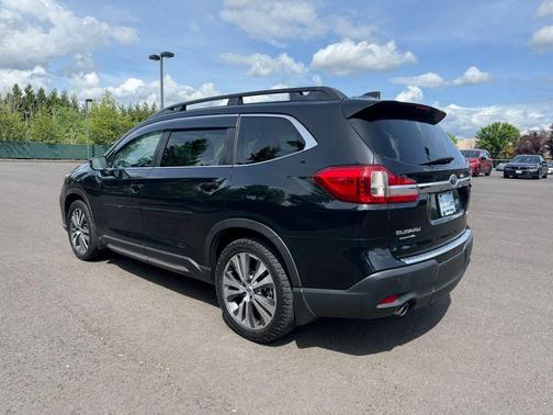 Crystal Black Silica 2019 Subaru Ascent Limited 7-Passenger