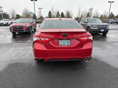 2020 Toyota Camry SE