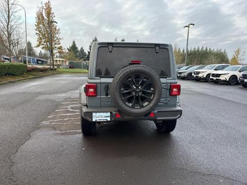 2025 Jeep Wrangler 4xe Sahara