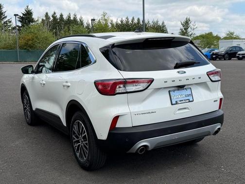 Star White 2022 Ford Escape PHEV Titanium