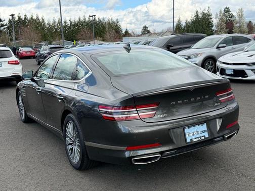 Makalu Gray 2023 Genesis G80 2.5T