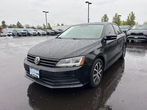 Black 2017 Volkswagen Jetta 1.4T SE