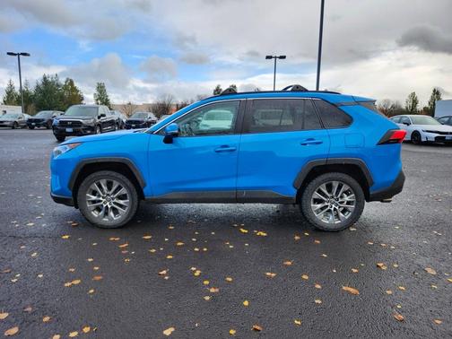 2021 Toyota RAV4 XLE Premium