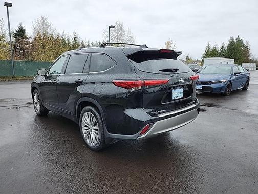 2021 Toyota Highlander Platinum