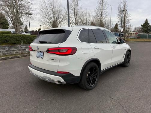 2023 BMW X5 PHEV xDrive45e