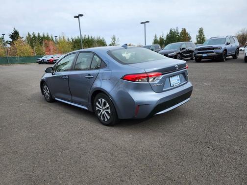 2022 Toyota Corolla Hybrid LE