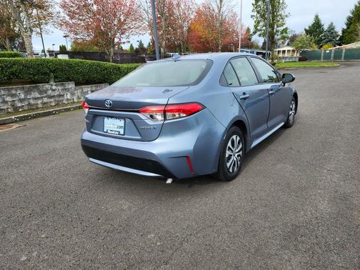 2022 Toyota Corolla Hybrid LE